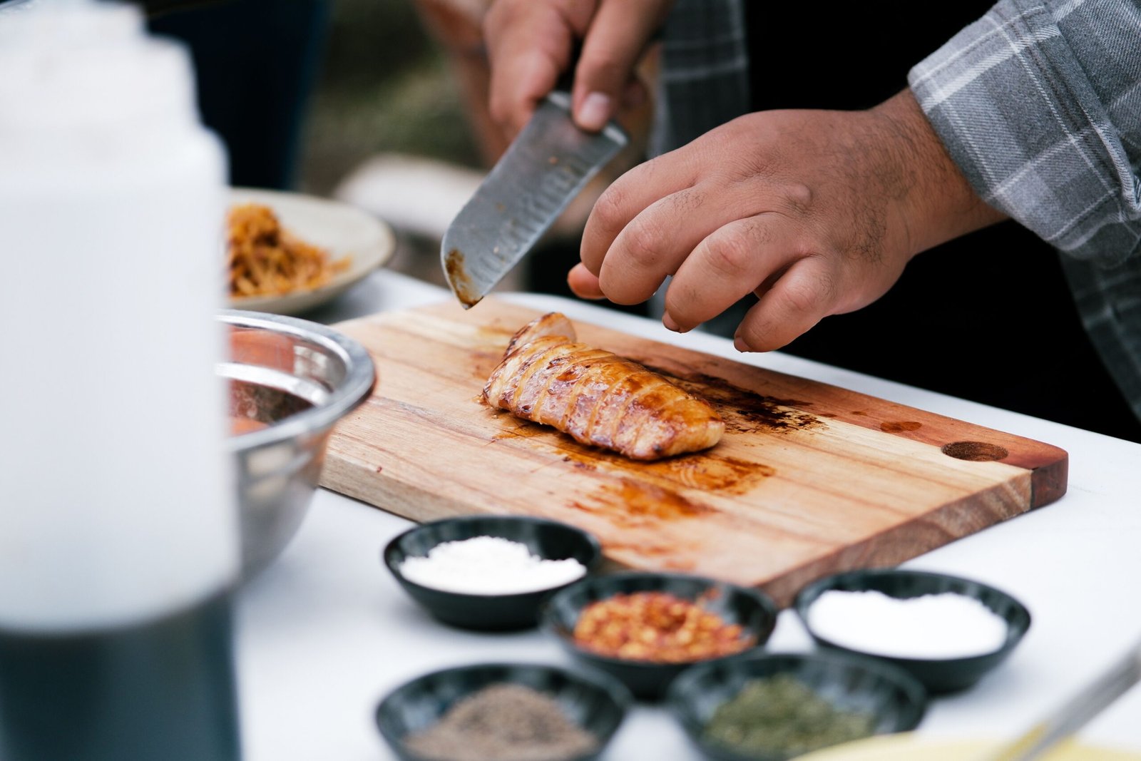 ZaikaHub chef preparing fresh Pakistani food in a hygienic kitchen